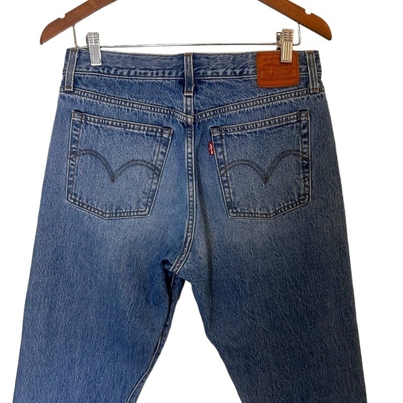 Levi's Women's Wedgie Fit Ankle Jeans - Picture 9 of 15